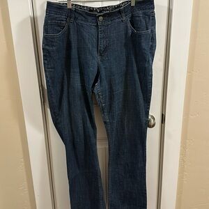 Riders by Lee size 18 wide great condition straight leg w/slight flare at bottom